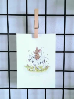 Sale Ansichtkaart Muisje zit op lammetje Wenskaarten