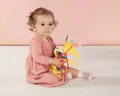 Discount Knuffel Rammelaar Giraf Zia Dansend Babyspeelgoed|Knuffelspeelgoed